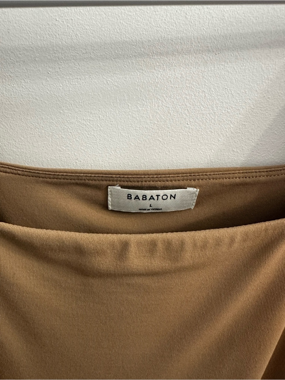 Babaton Square Neck Long Sleeve Bodysuit - Camel - Picture 4 of 4